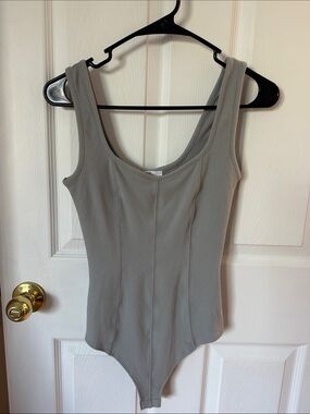 Women’s Ribbed Scoop Neck Bodysuit - Gray